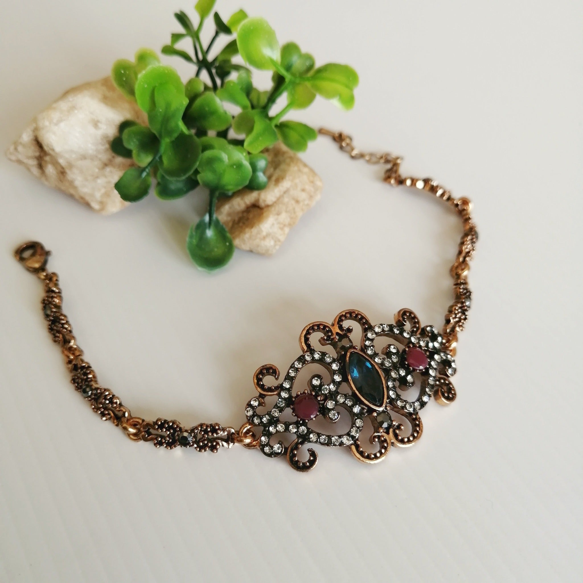 Stone Vintage Bracelet