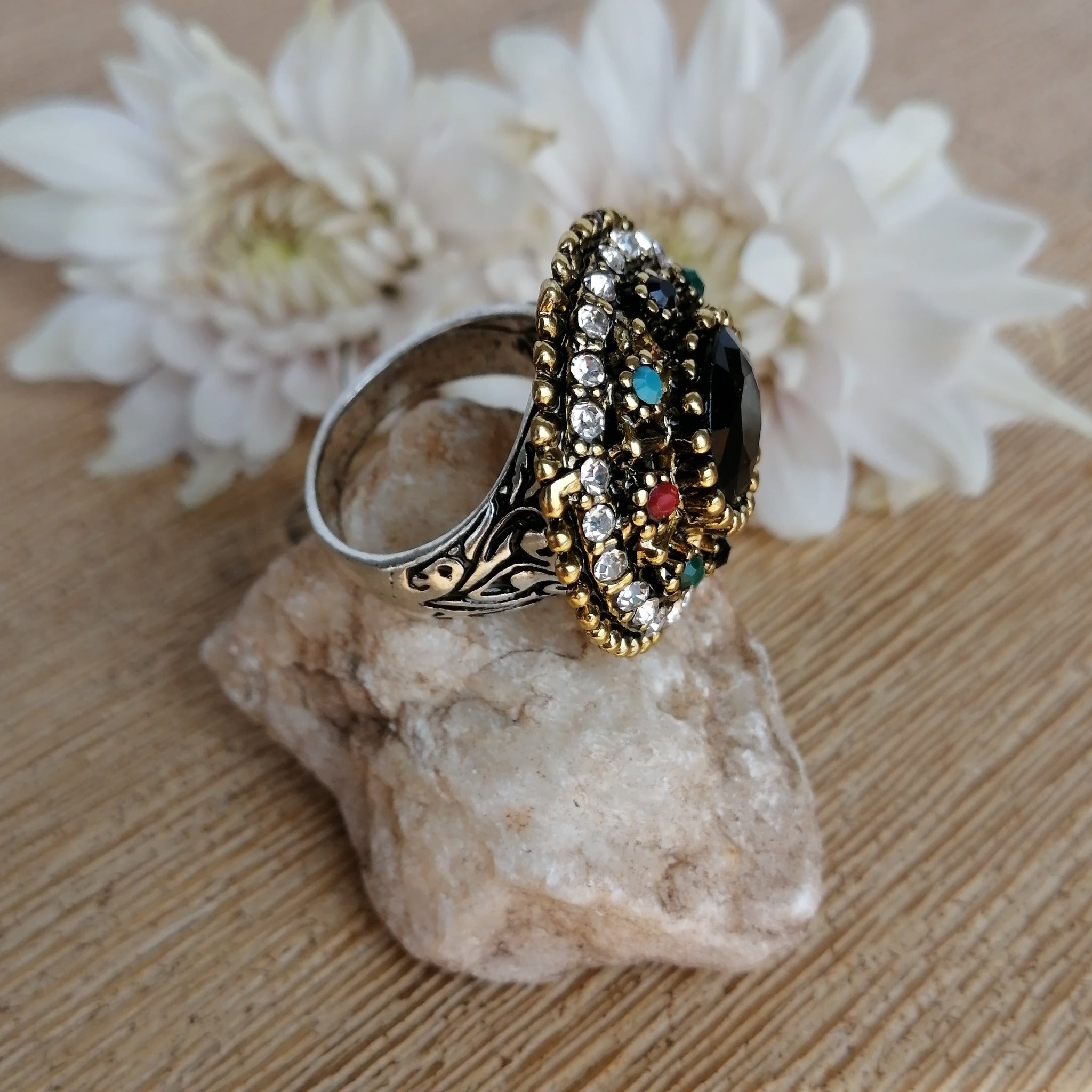 Black Stone Vintage Ring