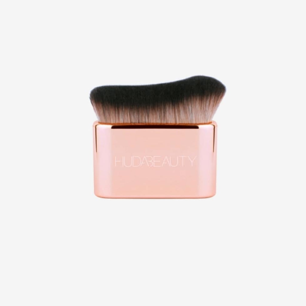 Huda Beauty Body Blur & Glow Body Brush